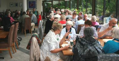 F�lles Pl�neTr�f med SeniorTr�f og Caf� Broen.